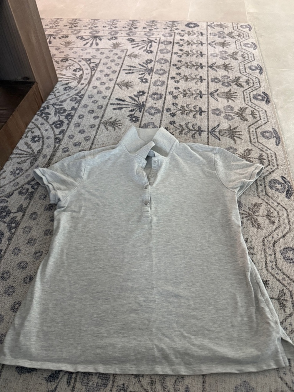 Old Navy Light Gray Short Sleeve Polo Top